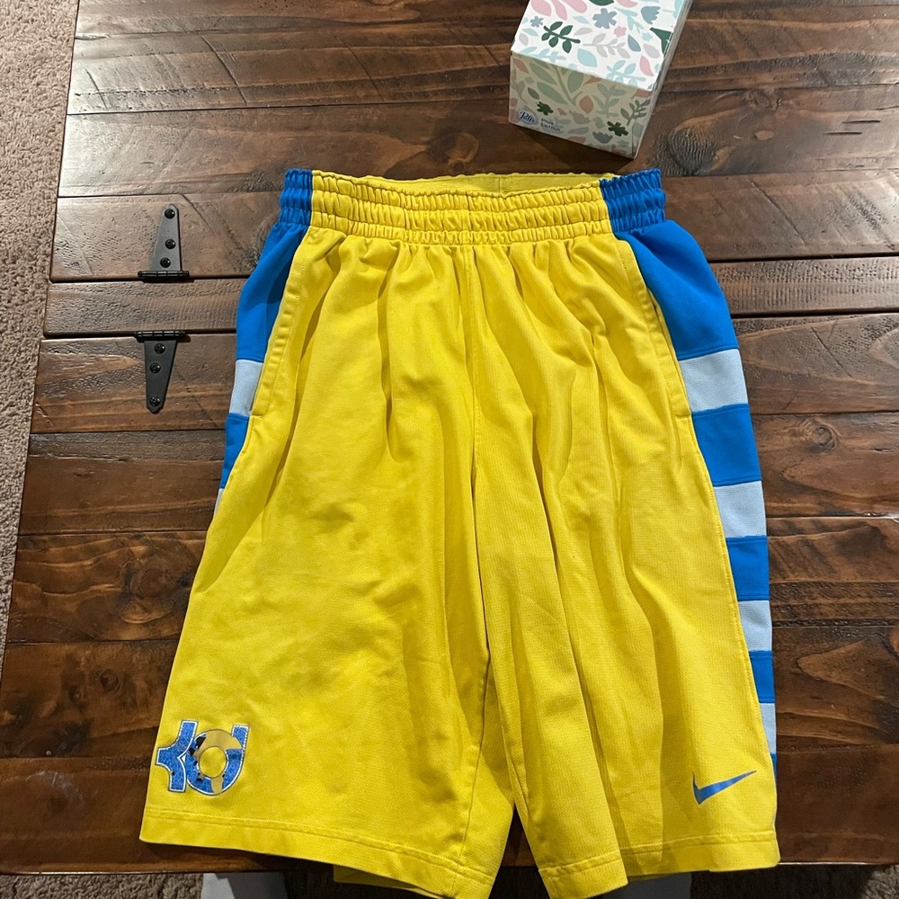 Men’s Nike yellow Kevin Durant shorts